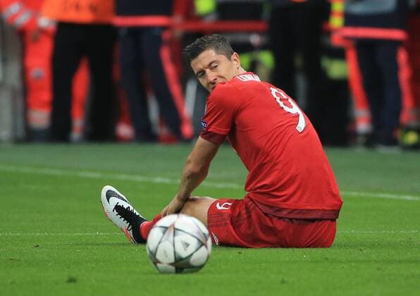 03.05.2016, CL Halbfinale, FC Bayern München vs Atletico Madrid, Allianz Arena, im Bild: Robert Lewandowski (FCB)