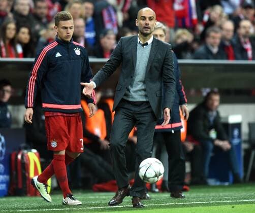 Championsleague Halbfinale: FC Bayern München - Atletico Madrid 03.05.2016. Trainer Pep Guardiola (FCB). Li: Joshua Kimmich. HM