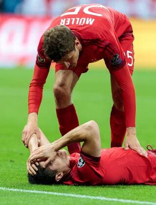03.05.2016, Allianz Arena, Muenchen, GER, UEFA CL, FC Bayern Muenchen vs Atletico Madrid, Halbfinale, Rueckspiel, im Bild Thomas Mueller (FC Bayern Muenchen), Robert Lewandowski (FC Bayern Muenchen) Thomas Mueller (FC Bayern Muenchen) Robert Lewandowski (FC Bayern Muenchen) during the UEFA Champions League semi Final, 2nd Leg match between FC Bayern Munich and Atletico Madrid at the Allianz Arena in Muenchen, Germany on 2016 05 03. Muenchen EP_fei