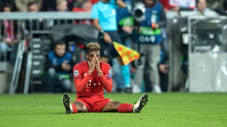 3. Mai 2016: Muenchen, Allianz Arena: Fussball UEFA Champions League, Halbfinale: FC Bayern Muenchen - Atletico Madrid: Muenchens Kingsley Coman fassungslos am Boden.