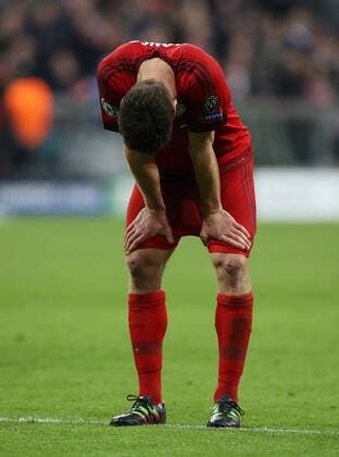Xabi Alonso enttäuscht nach Spielende Enttäuschung Fußball Fussball Halbfinale UEFA Championsleague Herren Saison 2015 2016 03.05.2016 FC Bayern München vs. Atletico Madrid