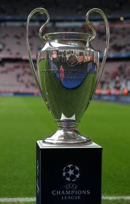der Championsleaguepokal Trophäe Objekt Fußball Fussball Halbfinale UEFA Championsleague Herren Saison 2015 2016 03.05.2016 FC Bayern München vs. Atletico Madrid