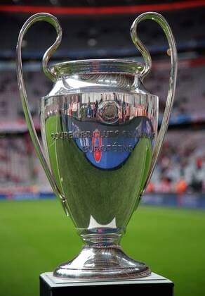 der Championsleaguepokal Trophäe Objekt Fußball Fussball Halbfinale UEFA Championsleague Herren Saison 2015 2016 03.05.2016 FC Bayern München vs. Atletico Madrid