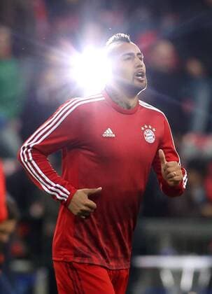 Arturo Vidal Aktion Oberkoerper Oberkörper Fußball Fussball Halbfinale UEFA Championsleague Herren Saison 2015 2016 03.05.2016 FC Bayern München vs. Atletico Madrid