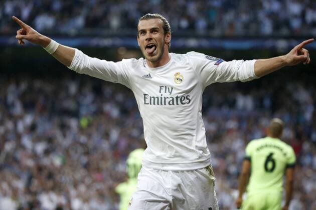 Bilder des Tages - SPORT Real Madrid s Welsh striker Gareth Bale celebrates the first goal for the team during a Champions League semifinal second leg match between Real Madrid and Manchester City at Santiago Bernabeu stadium in Madrid, Spain, 4 May 2016. REAL MADRID VS MANCHESTER CITY !ACHTUNG: NUR REDAKTIONELLE NUTZUNG!  MAD010 20160504-635979939476258682