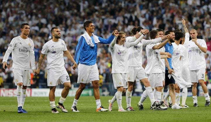 Fußball, CL, Real Madrid - Manchester City Real Madrid s players celebrate the victory over Manchester during a Champions League semifinal second leg match between Real Madrid and Manchester City at Santiago Bernabeu stadium in Madrid, Spain, 4 May 2016. REAL MADRID VS MANCHESTER CITY !ACHTUNG: NUR REDAKTIONELLE NUTZUNG!  MAD066 20160504-635980026368369337