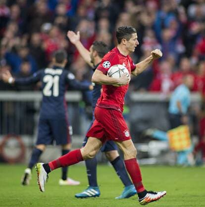 Torjubel Robert Lewandowski (Bayern) 03.05.2016, München, FC Bayern München vs. Club Atletico de Madrid Â