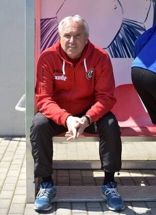 VfR Aalen Trainer Peter Vollmann beim Spiel Hallescher FC (Halle HFC) vs VfR Aalen, Fussball, 3.Liga, 14.04.2016 Halle Copyright: Modlax Eibner-Pressefoto EP_cma
