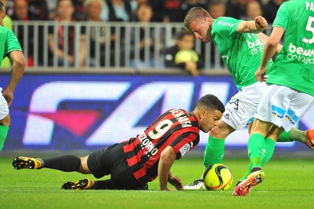HATEM BEN ARFA (nice) - Franck TABANOU (asse) FOOTBALL : OGC Nice vs AS Saint Etienne - Ligue 1 - 07 05 2016 FEP Panoramic 