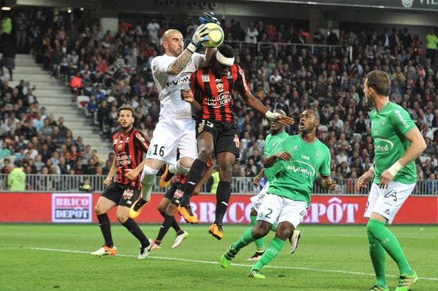 Romain GENEVOIS (nice) - STEPHANE RUFFIER (asse) - Fussball Frankreich, Ligue 1, OGC Nice vs. AS Saint Etienne - 07 05 2016 FEP Panoramic 