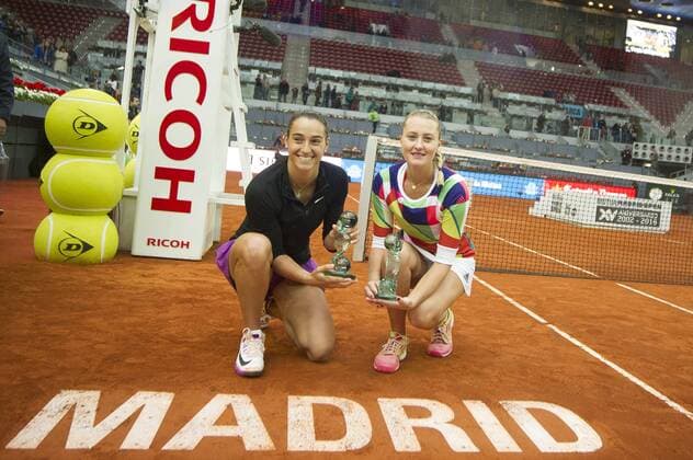 Carolina Garcia und Kristina Mladenovic beim Doppel-Match Martina Hingis und Sania Mirza vs Carolina Garcia und Kristina Mladenovic beim Mutua Madrid Open 2016 Tennisturnier im Sportkomplex Caja Magica. Madrid, 07.05.2016  Foto:xDyDxFotografosx xFuturexImage