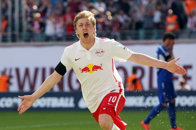 RB Leipzig - Karlsruhe Fußball 2.Bundesliga Leipzig, 08.05.2016, Red Bull Arena, Fussball, 2. Bundesliga, 33.Spieltag. , RB Leipzig vs. Karlsruher SC , Im Bild: Emil Forsberg, RB Leipzig. Torjubel nach seinem Treffer zum 1:0. ,