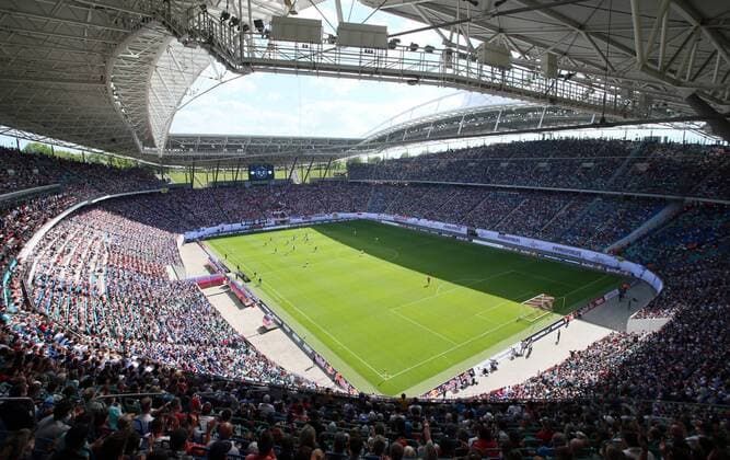RB Leipzig - Karlsruhe Fußball 2.Bundesliga Leipzig, 08.05.2016, Red Bull Arena, Fussball, 2. Bundesliga, 33.Spieltag. , RB Leipzig vs. Karlsruher SC , Im Bild: Stadionübersicht. Das Stadion ist mit 42.559 Zuschauern ausverkauft! ,