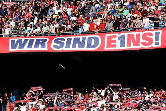08.05.2016, xkvx, Fussball 2.Bundesliga, RB Leipzig - Karlsruher SC, emspor, v.l. Fans des RB Leipzig feiern den Auftsieg jubeln nach de Spielende freuen sich steigen auf - Wir sind Eins! Leipzig