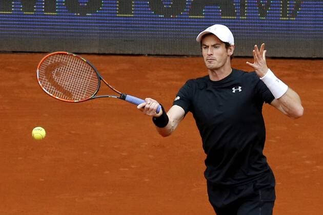 Scottish tennis player Andy Murray in action against Serbian Novak Djokovic during their Mutua Madrid Open male final match played at the Caja Magica tennis complex in Madrid, Spain, on 08 May 2016. Novak Djokovic vs Andy Murray !ACHTUNG: NUR REDAKTIONELLE NUTZUNG!  20160508-635983320215795894