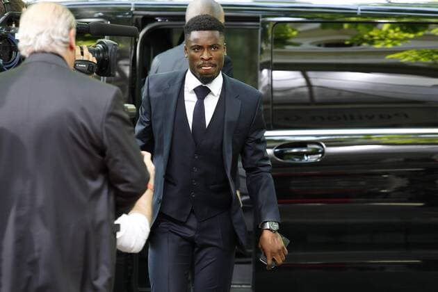 serge aurier - Fussball, Preisverleihung UNFP - 08 05 2015 STEPHENcaillet panoramic 