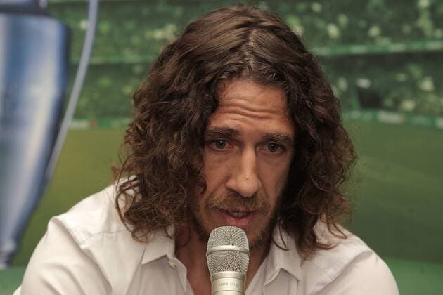 Former FC Barcelona Barca and Spanish national team Nationalteam player Carles Puyol delivers a press briefing in Mexico City, Mexico, 11 May 2016. Puyol visits the Mexican capital for the promotion of a beer brand that sponsors the international soccer event Champions League. EFE Alex Cruz. PUYOL DELIVERS PRESSER IN MEXICO CITY !ACHTUNG: NUR REDAKTIONELLE NUTZUNG!  MEX003 20160511-635986017417290904