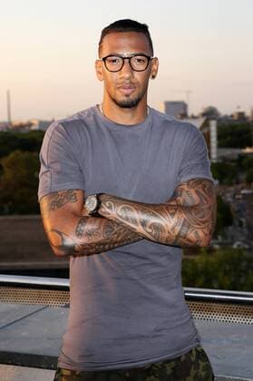 Jerome Boateng bei der Präsentation seiner DefendYourStyle-Kollektion in der Panorama Lounge 40seconds. Berlin, 11.05.2016 Foto:xS.xGabschx xFuturexImage