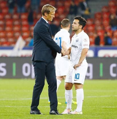 11.05.2016 Letzigrund Stadion Zürich ,SCHWEIZ, Saison 2015 2016 Fussball Super League FC Zürich - FC Lugano Trainer Sami Hyypiä - Davide Chiumiento (FC Zürich) nach dem Spiel 