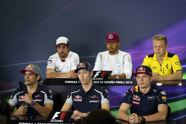 Bilder des Tages - SPORT Spanish Grand Prix, Barcelona 12 - 15 May 2016 12.05.2016 - press conference PK Pressekonferenz (L-R) Fernando Alonso (ESP) McLaren Honda MP4-31, Lewis Hamilton (GBR) Mercedes AMG F1 W07 Hybrid, Kevin Magnussen (DEN) Renault F1 Team RS16, Carlos Sainz Jr (ESP) Scuderia Toro Rosso STR11, Daniil Kvyat (RUS) Scuderia Toro Rosso STR11 and Max Verstappen (NED) Red Bull Racing RB12 