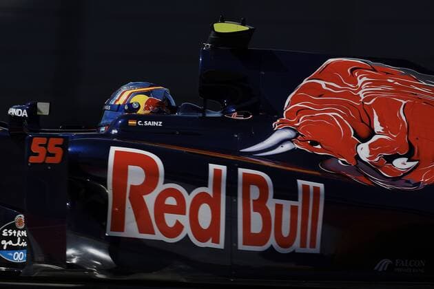 Spanish Formula One driver Carlos Sainz, of Toro Rosso, during the first training session held at the Barcelona-Catalunya circuit in Montmelo at Barcelona, Spain, on 13 May 2016. The Spanish Formula One Grand Prix will take place on 15 May 2016. EFE Alejandro Garcia SPANISH GRAND PRIX !ACHTUNG: NUR REDAKTIONELLE NUTZUNG!  GRA192 20160513-635987491766683321
