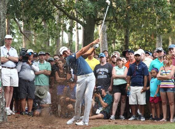 Golf, The Players Championship in Ponte Vedra Beach May 13, 2016 - Ponte Vedra Beach, Florida, United States - Jason Day hits out of the rough on the 11th hole during the second round of The PLAYERS Championship at TPC Sawgrass. Golf 2016 - The PLAYERS Championship - Round 2 - ZUMAw109