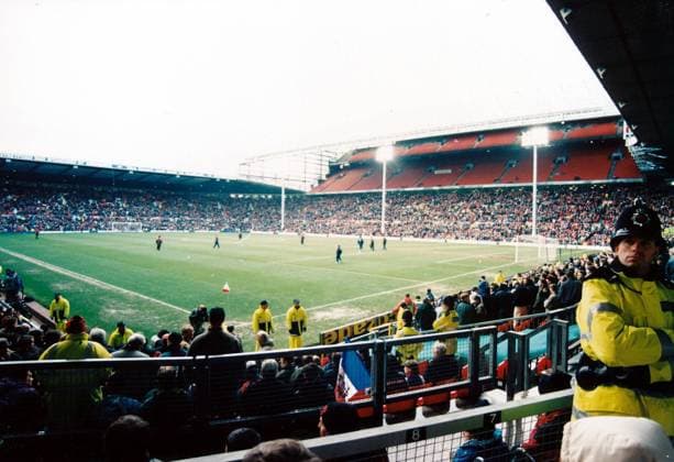 Old Trafford in Manchester, Heimspielstätte von Manchester United und Austragungsort der EM 1996