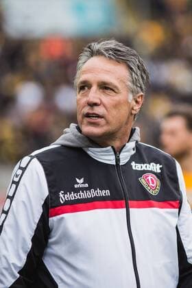 Dresden, Deutschland, 14.05.2016: Fußball 3. Liga Saison 2015 2016 - SG Dynamo Dresden - SG Sonnenhof Grossaspach Großaspach. Trainer Uwe Neuhaus (Dresden)