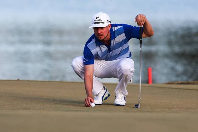 May 14, 2016: Jonas Blixt lines up a putt during the third round of THE PLAYERS Championship at TPC Sawgrass in Ponte Vedra Beach, Fl. (Photo by David Rosenblum Icon Sportswire) GOLF: MAY 14 PGA Golf Herren - THE PLAYERS Championship - Third Round Icon1605142876 EDITORIAL USE ONLY