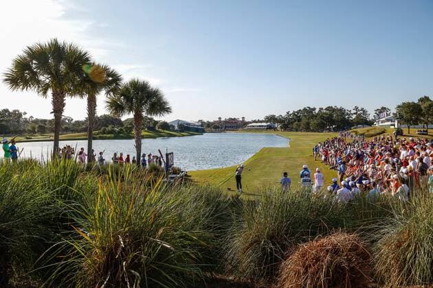May 14, 2016: Rory McIlroy tees off on the 18th hole during the third round of THE PLAYERS Championship at TPC Sawgrass in Ponte Vedra Beach, Fl. (Photo by David Rosenblum Icon Sportswire) GOLF: MAY 14 PGA Golf Herren - THE PLAYERS Championship - Third Round Icon1605142852 EDITORIAL USE ONLY