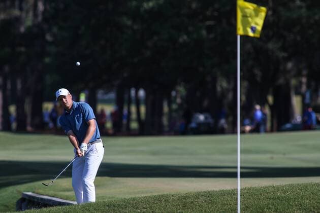 May 14, 2016: Jordan Spieth hits from a bunker on the 16th hole. Spieth is finishing up his second round of THE PLAYERS Championship at TPC Sawgrass in Ponte Vedra Beach, Fl. after rain delayed several players from completing the round on Friday. (Photo by David Rosenblum Icon Sportswire) GOLF: MAY 14 PGA Golf Herren - THE PLAYERS Championship - Third Round Icon1605142822 EDITORIAL USE ONLY