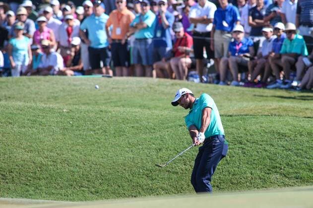 May 14, 2016: Jason Day hits from the rough on the 16th hole. Day is finishing up his second round of THE PLAYERS Championship at TPC Sawgrass in Ponte Vedra Beach, Fl. after rain delayed several players from completing the round on Friday. (Photo by David Rosenblum Icon Sportswire) GOLF: MAY 14 PGA Golf Herren - THE PLAYERS Championship - Third Round Icon1605142821 EDITORIAL USE ONLY