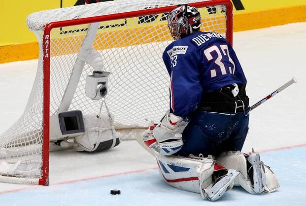 ST. PETERSBURG, RUSSIA. MAY 16, 2016. France s goalie Ronan Quemener in the 2016 IIHF World Championship WM Weltmeisterschaft Preliminary Round Group B Ice hockey Eishockey match against Canada at Yubileyny Sports Palace. The Canadian Team won the game 4:0. Alexander Demianchuk TASS  TS0233D2