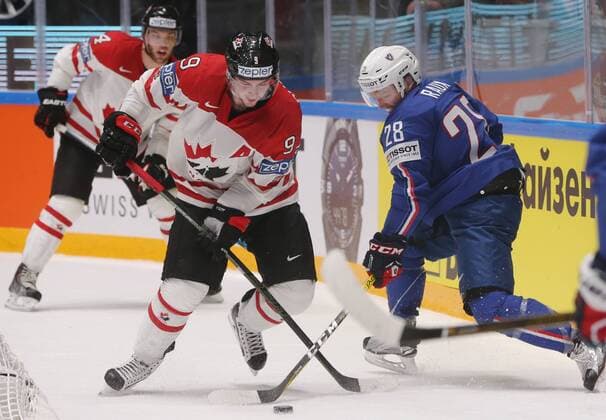 ST. PETERSBURG, RUSSIA. MAY 16, 2016. Canada s Taylor Hall, Matt Duchene and France s Damien Raux (L-R) fight for the puck in their 2016 IIHF World Championship WM Weltmeisterschaft Preliminary Round Group B Ice hockey Eishockey match at Yubileyny Sports Palace. The Canadian Team won the game 4:0. Sergei Savostyanov TASS  TS0233EC