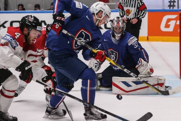 ST. PETERSBURG, RUSSIA. MAY 16, 2016. Canada s Taylor Hall, France s Damien Raux and France s goalie Ronan Quemener (L-R) in their 2016 IIHF World Championship WM Weltmeisterschaft Preliminary Round Group B Ice hockey Eishockey match at Yubileyny Sports Palace. The Canadian Team won the game 4:0. Sergei Savostyanov TASS  TS02340E