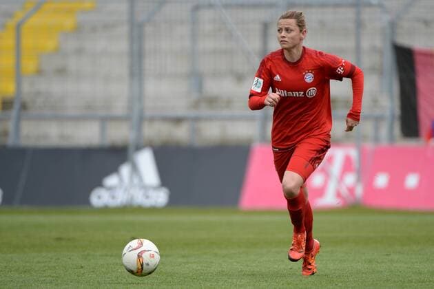 v.li.: Nora Holstad Berge (FC Bayern München, FCB, 15) Freisteller, Einzelbild, Aktion, Action , Fussball, Allianz Frauen-Bundesliga, FC Bayern München - TSG 1899 Hoffenheim, xslx