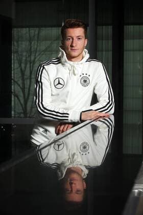Fußball, Fotoshooting mit Marco Reus Fussball Berlin 24.03.2016 Deutsche Nationalmannschaft DFB Marco Reus
