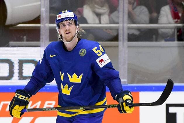 160519 Sveriges Anton Lindholm deppar under kvartsfinalen i Ishockey-VM mellan Kanada och Sverige den 19 maj 2016 i St Petersburg.  Copyright: LUDVIGxTHUNMAN BB160519LT078