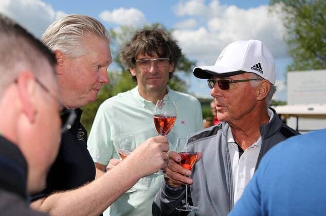 10. Thüringer Charity Open Mühlberg 20.05.16 , Mühlberg, Gut Ringhofen, 10. Thüringer Charity Open, Golf-Benefiz-Turnier, Prominente spielen Golf für den guten Zweck im Bild: Franz Beckenbauer und Detlef Goss (Initiator des Turniers)