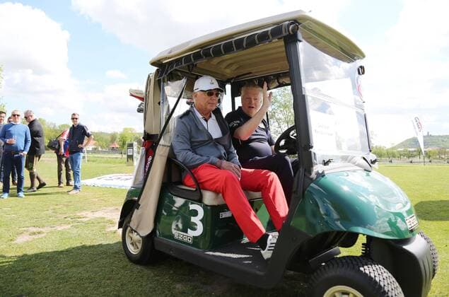 10. Thüringer Charity Open Mühlberg 20.05.16 , Mühlberg, Gut Ringhofen, 10. Thüringer Charity Open, Golf-Benefiz-Turnier, Prominente spielen Golf für den guten Zweck im Bild: Franz Beckenbauer und Detlef Goss (Initiator des Turniers)