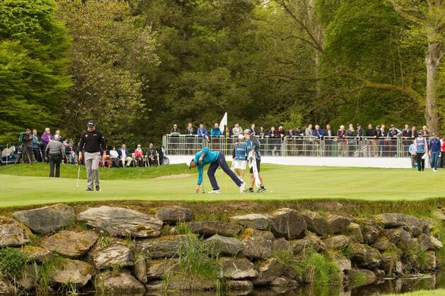 20.05.2016. The K Club, Straffan, Co. Kildare, Ireland. Dubai Duty Free Irish Open Golf Championship Round 2. A view of Lee Westwood and Rafa Cabrera Bello on the 16th green. xPeterxFitzpatrickx  ActionPlus11739003