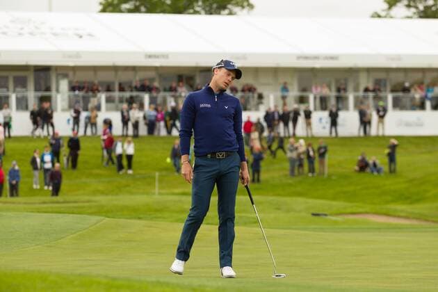 20.05.2016. The K Club, Straffan, Co. Kildare, Ireland. Dubai Duty Free Irish Open Golf Championship Round 2. Danny Willett s reaction to his missed putt on the 18th green. xPeterxFitzpatrickx  ActionPlus11739006