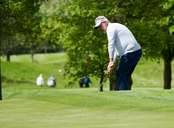 21.05.2016. The K Club, Straffan, Co. Kildare, Ireland. Dubai Duty Free Irish Open Golf Championship Round 3. Darren Clarke chipping to the 4th green. xPeterxFitzpatrickx  ActionPlus11739633