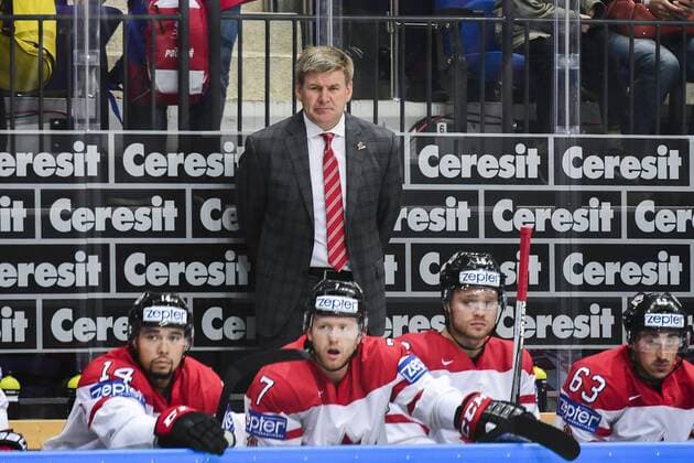160521 Kanadas Nationaltrainer Bill Peters - Eishockey, WM Halbfinale, Nationalteam Kanada vs USA 21.05.2016 in Moskau.  Copyright: LUDVIGxTHUNMAN BB160521LT052