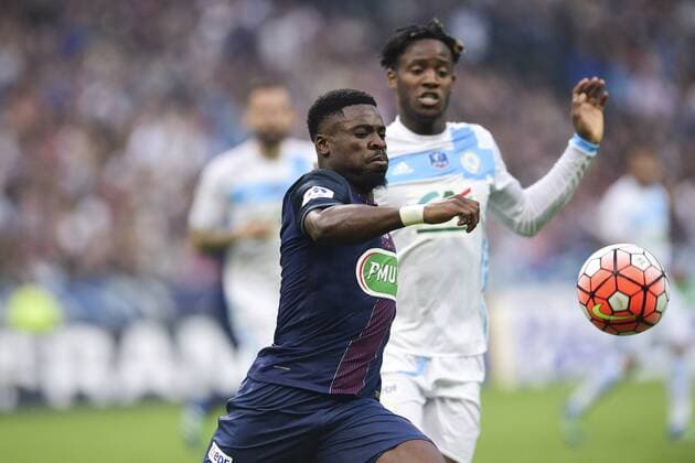 Serge Aurier (PSG) vs BATSHUAYI Michy (OM) FOOTBALL : OM VS PSG - Finale coupe de France - 21 05 2016 JBAutissier 