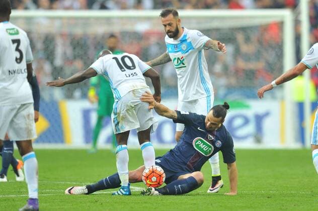 Zlatan Ibrahimovic (psg) - STEVEN FLETCHER (om) - Fussball Frankreich, Coupe de France, Finale, Olympique Marseille vs. Paris Saint Germain PSG - 21 05 2016 FEP Panoramic 