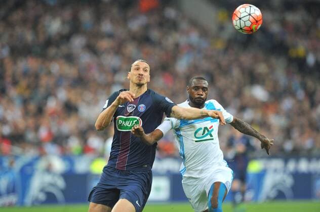 Zlatan Ibrahimovic (psg) - NICOLAS NKOULOU (om) - Fussball Frankreich, Coupe de France, Finale, Olympique Marseille vs. Paris Saint Germain PSG - 21 05 2016 FEP Panoramic 