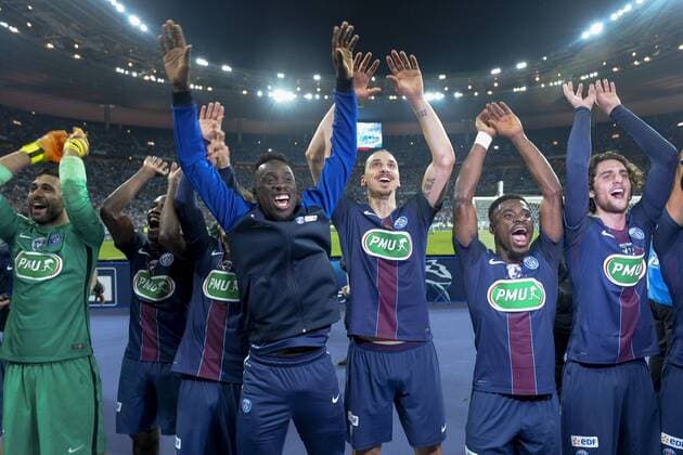 Zlatan Ibrahimovic (PSG) Serge Aurier (PSG) - Fussball Frankreich, Coupe de France, Finale, Olympique Marseille vs. Paris Saint Germain PSG - 21 05 2016 JBAutissier Panoramic 