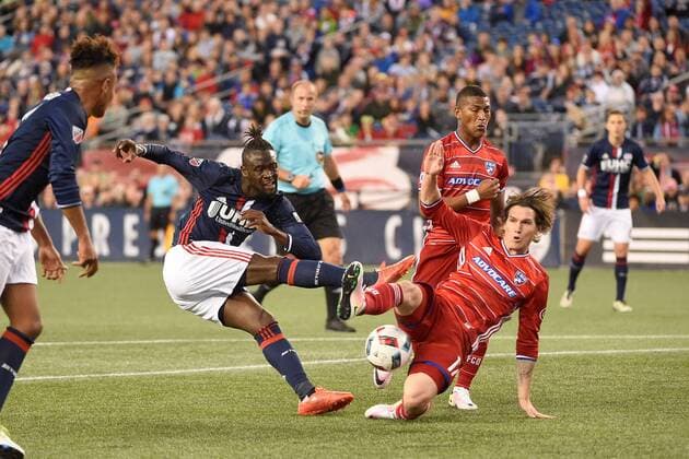 Saturday, May 21, 2016: FC Dallas defender Zach Lloyd (17) blocks a shot by New England Revolution forward Kei Kamara (13) during the MLS Fussball Herren USA game between FC Dallas and the New England Revolution held at Gillette Stadium in Foxborough Massachusetts. MLS 2016: Dallas vs Revolution MAY 21 - ZUMAc04_