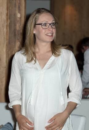 GOLF - Magdalena Neuner ( im 4. Monat schwanger ) am 21.05.2016 während der Siegerehrung der Tobi Angerer Golf Challenge im Golf Resort Achental, Grassau, Deutschland